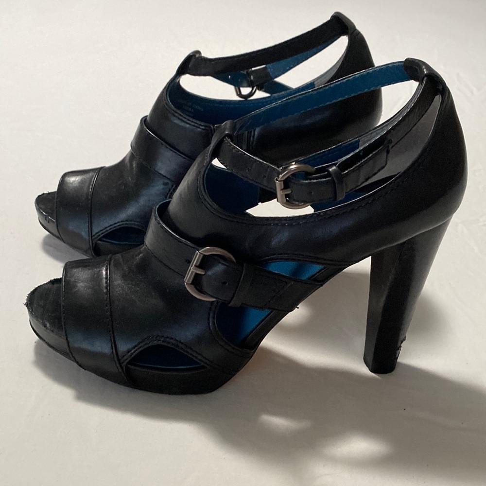 Max studio Black pumps